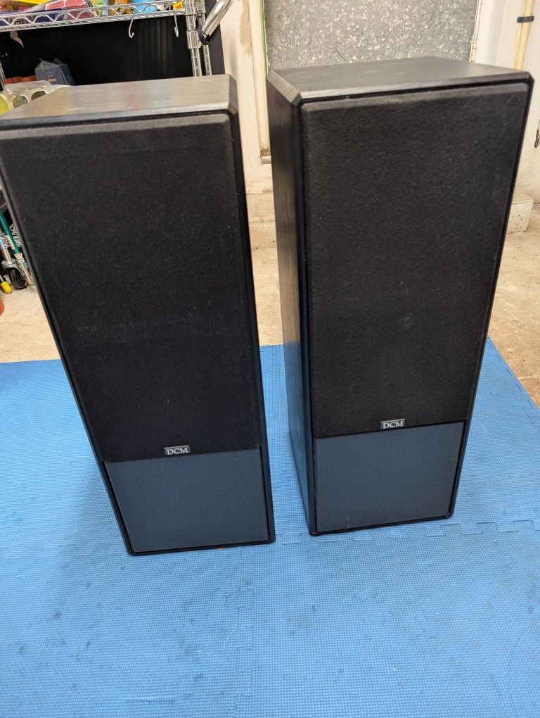 VINTAGE TOWER SPEAKERS (DCM, 150WATTS, 6 OHMS) 