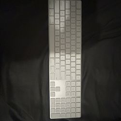 Apple keyboard 