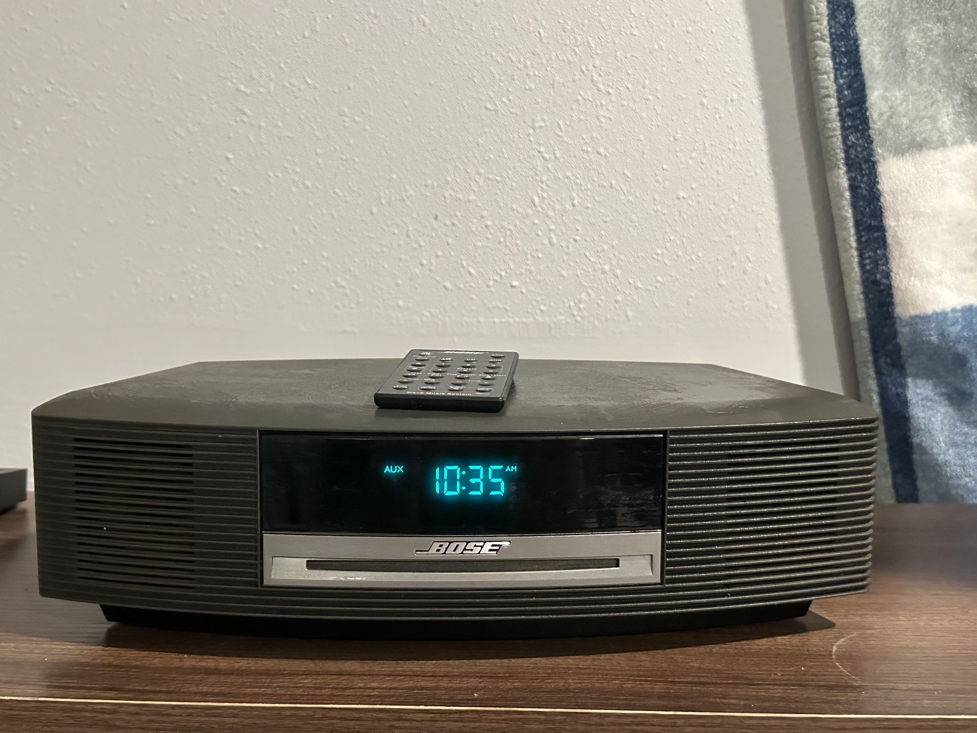 BOSE Wave Music System w/CD Player