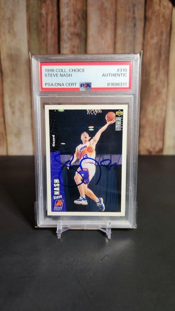 1996 Upper Deck Collector's Choice Steve Nash Rookie On Card Auto PSA/DNA Certified