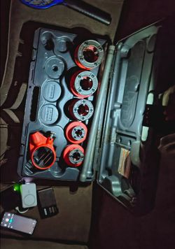 Pipe Threading Die Set with Case