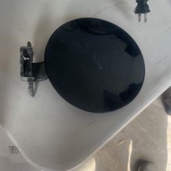2004 Silverado Gas Cover