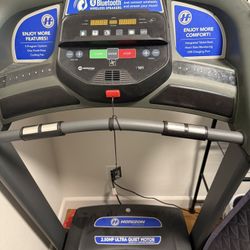 Horizon Treadmill 10 Speed 10 Incline Quiet Motor