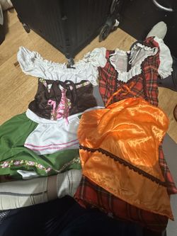 Set 2 of colorful traditional German costume dresses. SIze L /XL 40