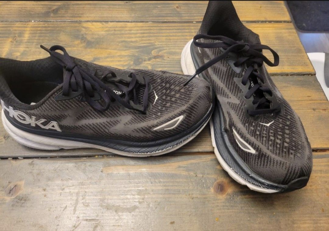 Women’s Hoka Clifton 9 Running Shoes