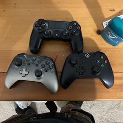 3 controllers xbox,ps4