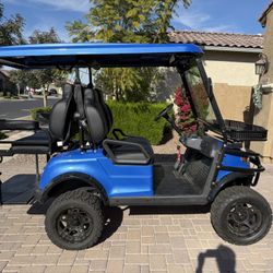 2023 Epic E40L golf cart 220 Miles