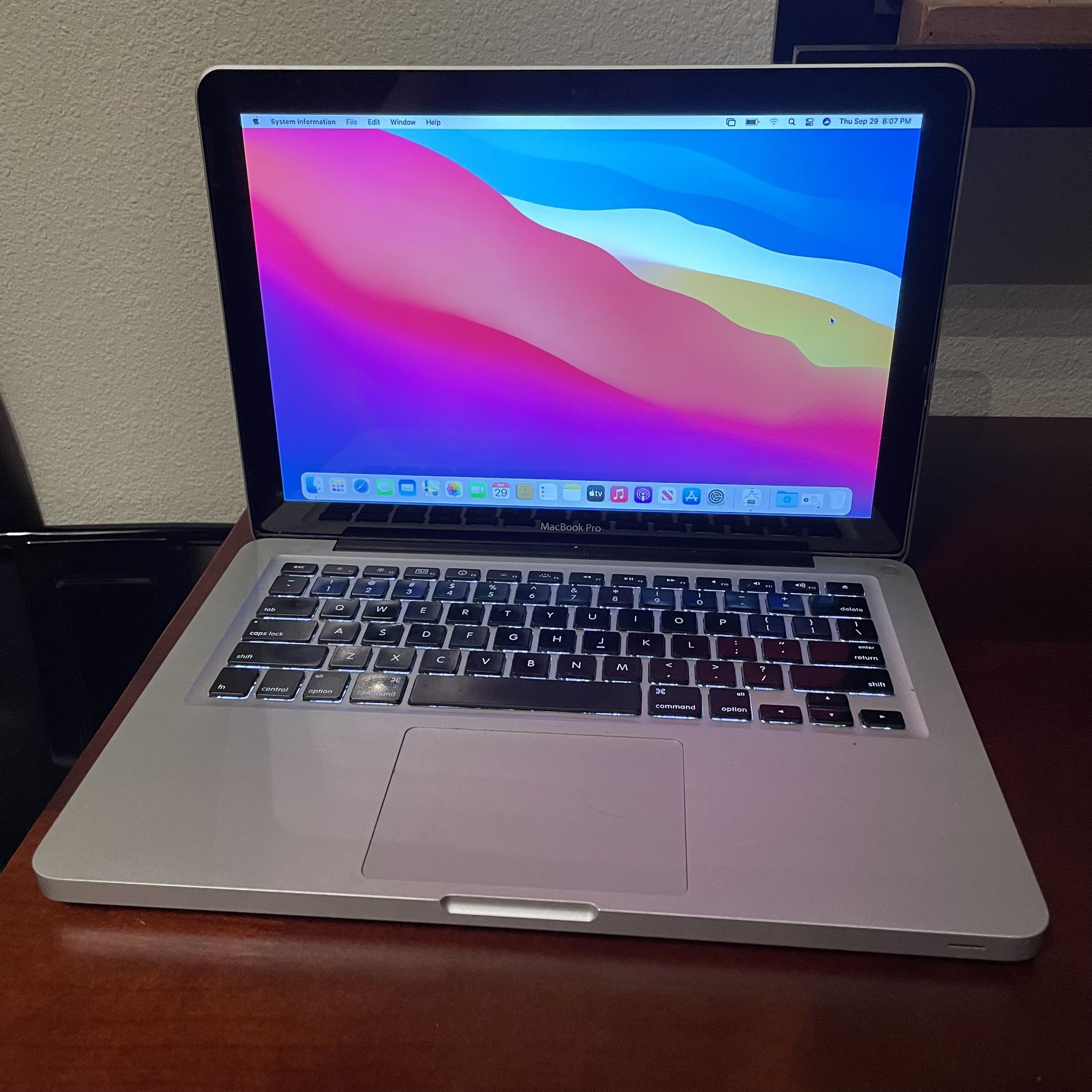 13” MacBook Pro, Mid 2009, 500GB HD, 4GB RAM, Great Condition