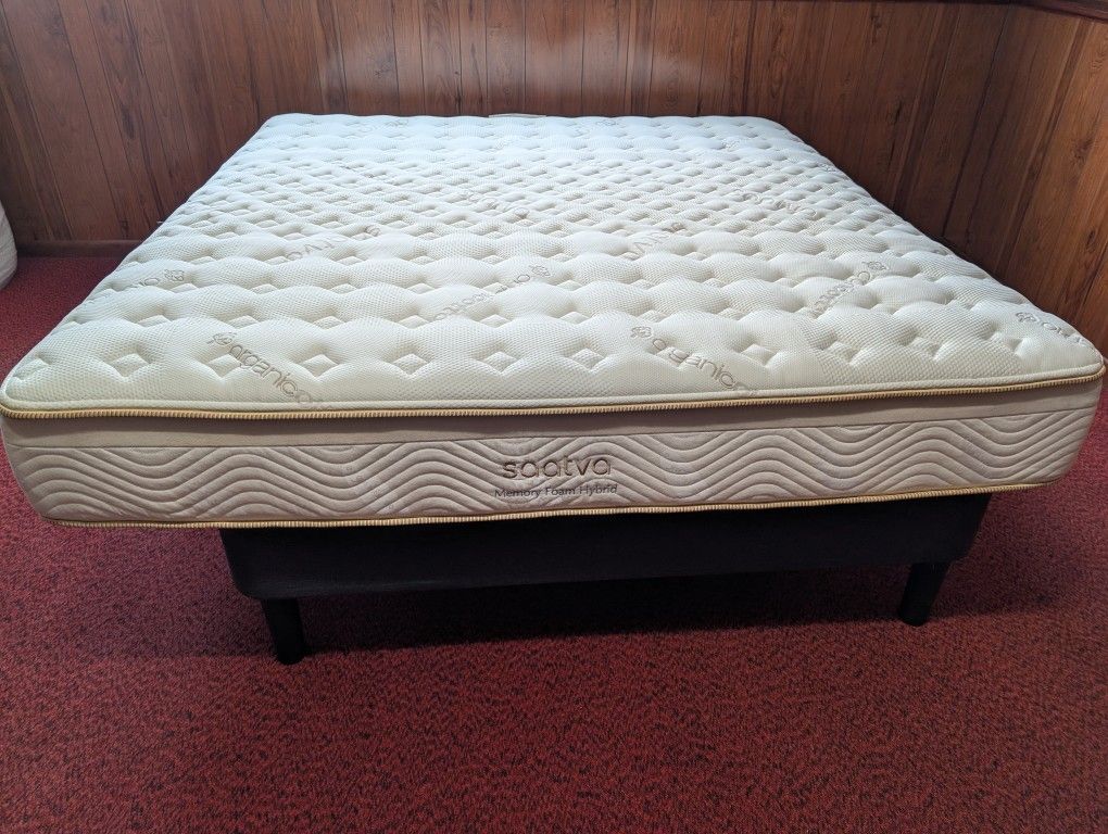 Saatva Memory Foam King Mattress 