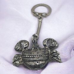 Crab Keychain Silverstone, stamped "Italy", 