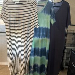 Women’s Short Sleeve Maxi Dresses (Size Large)
