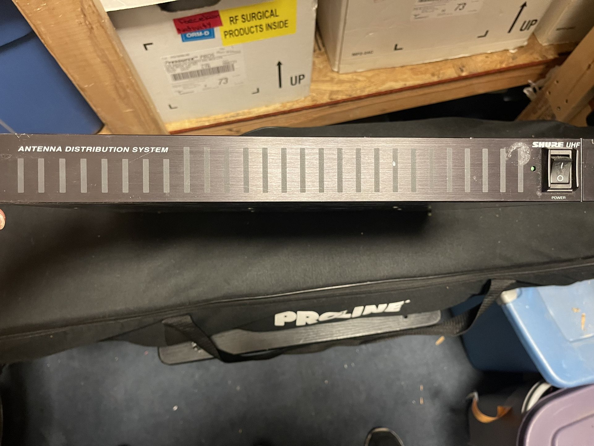 SHURE UA845 Antenna Distribution System