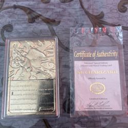 POKÉMON GOLD-PLATED CHARIZARD VINTAGE WITH CERTIFICATE OF AUTHENTICITY