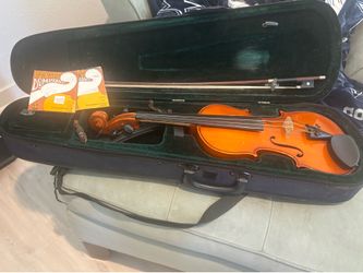 Full Sized (4/4) Violin