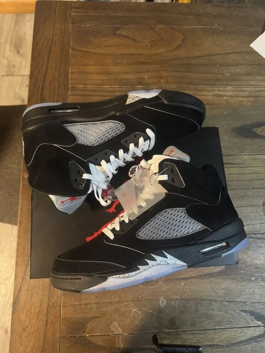 Jordan 5 Metallic Reimagined