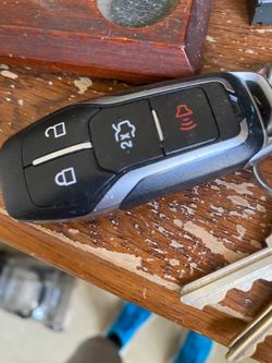 Mustang key