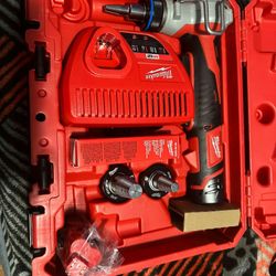 Milwaukee PropeX Spander M12 Kit Brand New