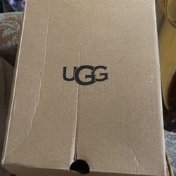 UGG     