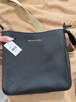 Michael Kors jet set leather bag. Black