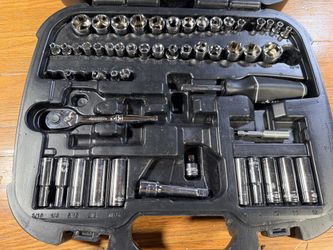 Husky SAE Metric Socket & Ratchet Tool Set with Case 1/4" 3/8" Incomplete