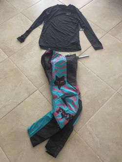 New Woman’s Fox Gear Set