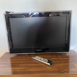Toshiba TV 27 Inches With DVD player