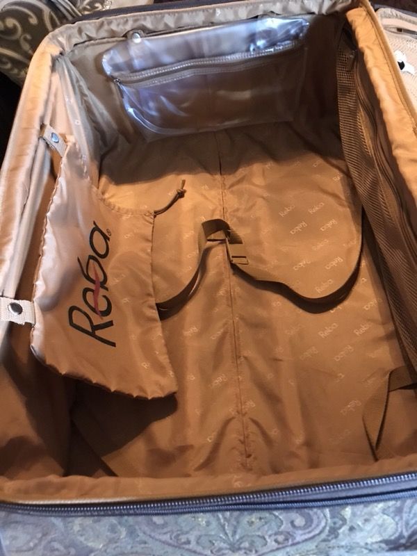Reba McEntire designer luggage for Sale in Miami Gardens, FL OfferUp