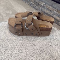 Mia Platform Shoe
