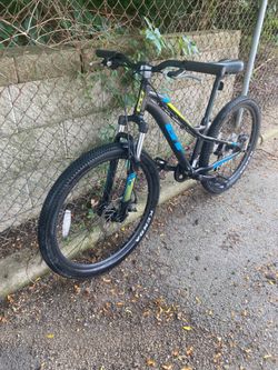 SHORT PERSON : GT : MOUNTAIN BIKE : HIGH QUALITY  : XS