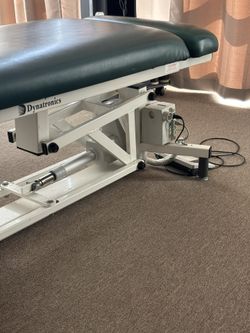 Dynatronics Chiropractic Table