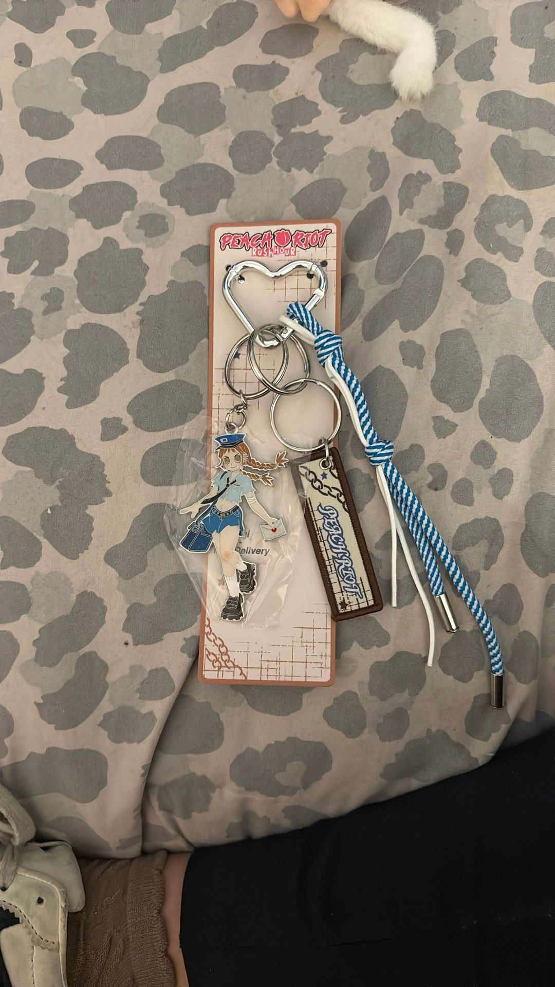 Peach Riot, Mailman Keychain
