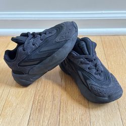 Adidas Ozelia Sneakers 9K Black Suede Elastic Lace Up Active Running Shoes