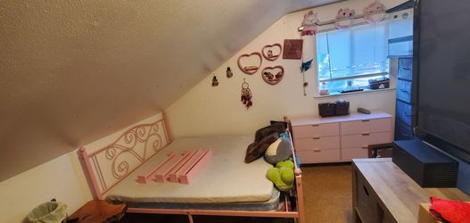 Pink bedroom set
