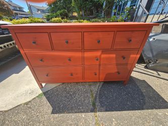 Dresser IKEA HEMNES