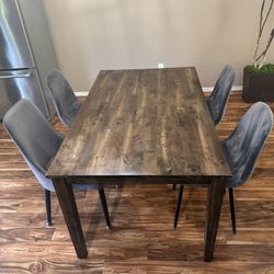 Dining Tanle