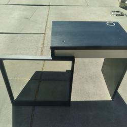 IKEA Desk And Mirror For 60dlls (Alvernon Between Drexel And Valencia)