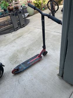 MADD GEAR Scooter 