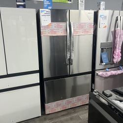 Samsung - 32 cu. ft. 3-Door French Door Smart Refrigerator with Dual Auto Ice Maker - Stainless Steel