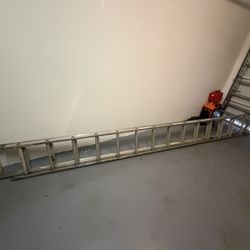 28 ft Extension Ladder
