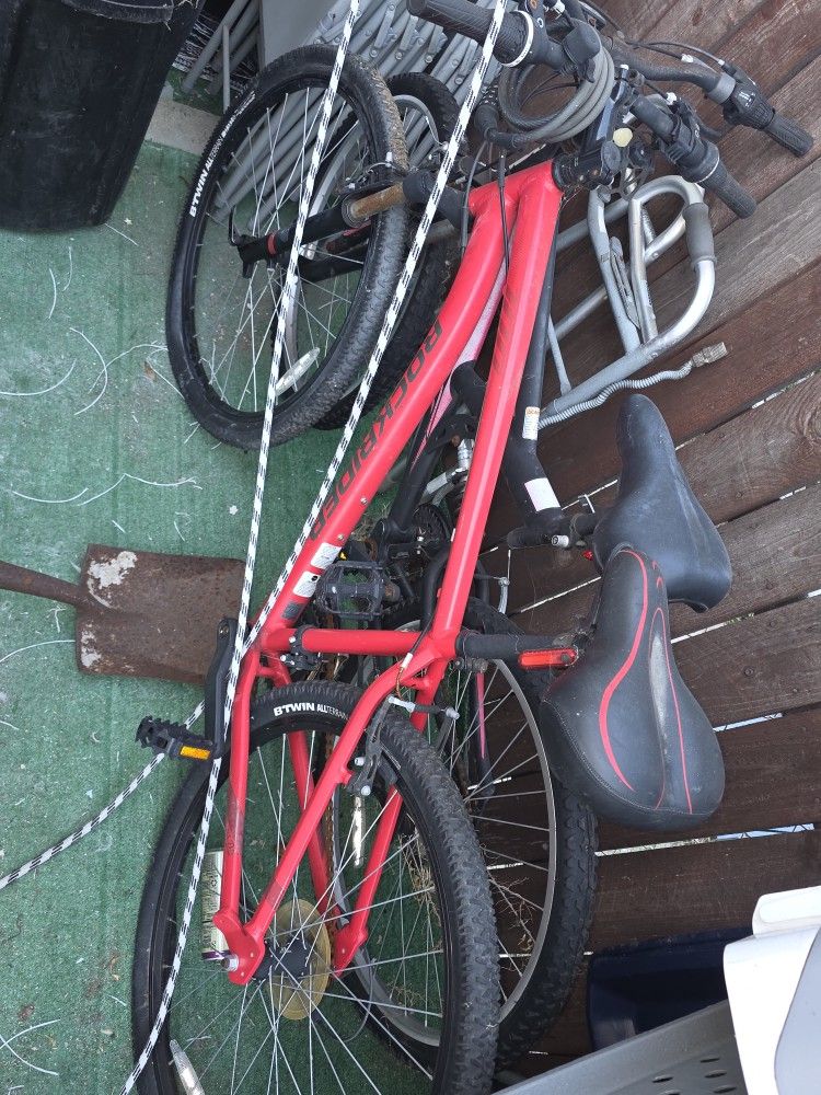 Hollywood 3 bike rack hitch..