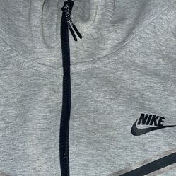Gray Nike Tech Fleece 