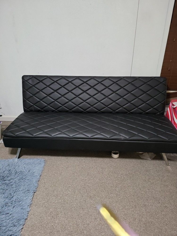 Black Futon