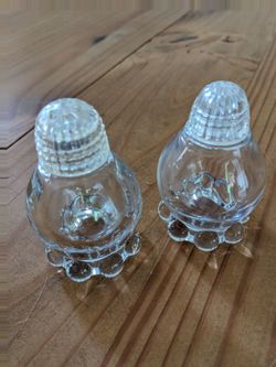 Imperial Glass vintage salt & pepper shakers