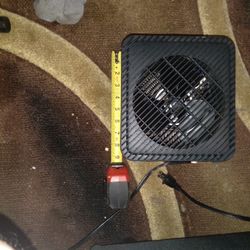 Intertek Pelonis 1500 Watts Fan Forced Heather 