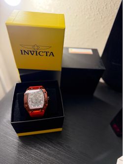 Invicta nuevo rojo