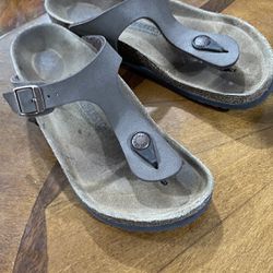 Birkenstock Gizeh Birko girls sandals Size 33 (size 2)