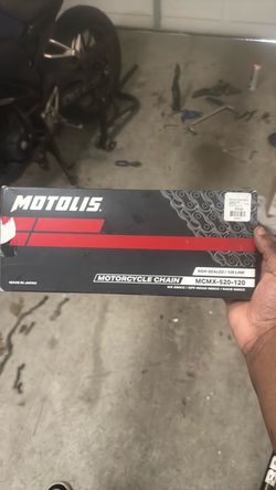 Motorcycle chain 520 pitch 120 link