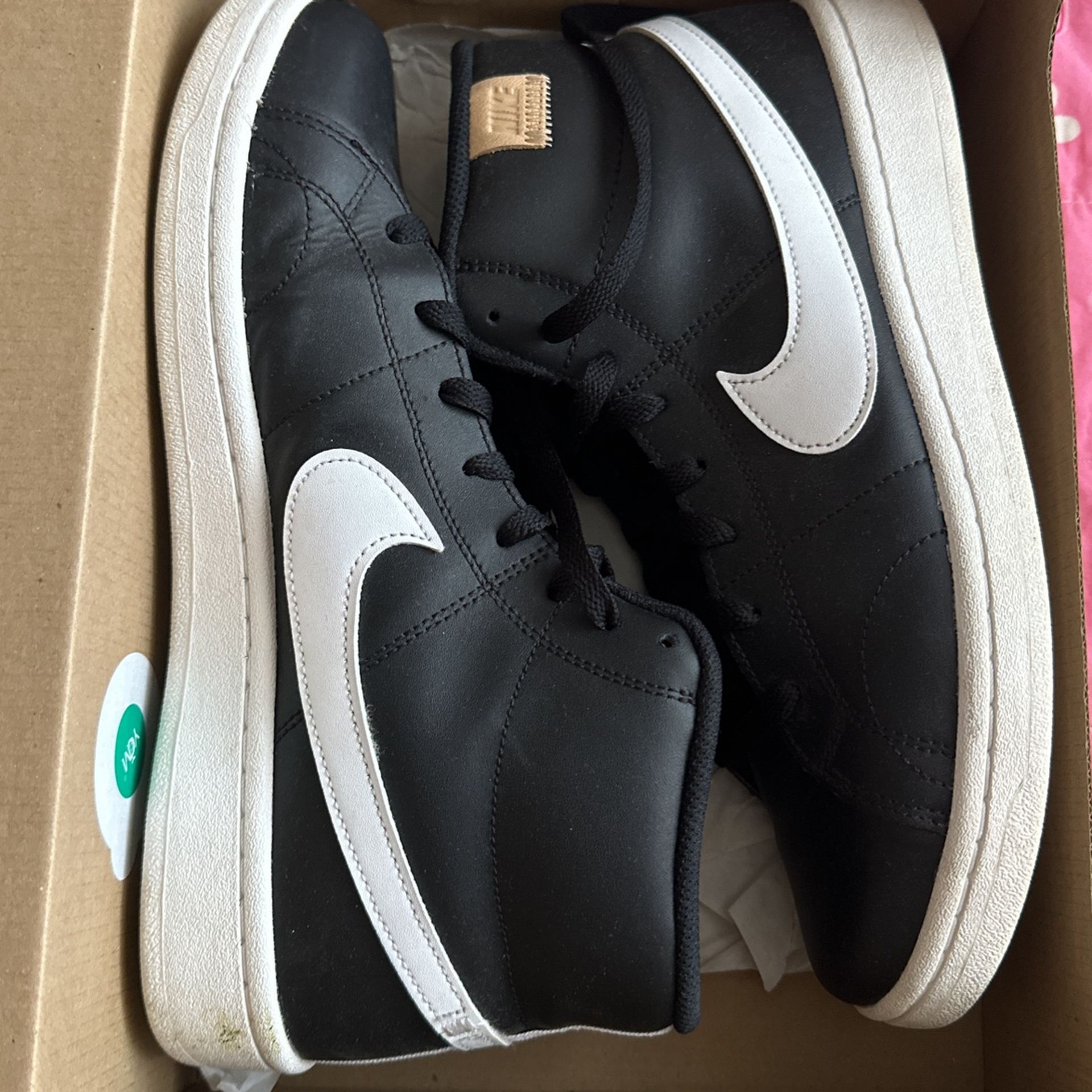 Black White Nike Men 10