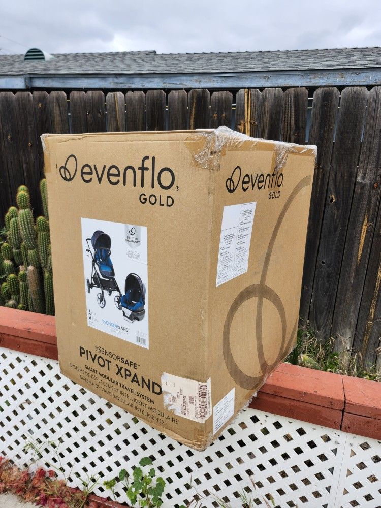 Evenflo Gold Pivot Xpand Double Stroller