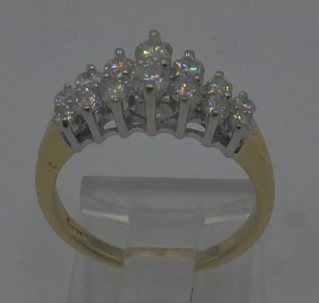 14KT YELLOW GOLD RING SIZE 7 4.1GR WITH 14 ROUND DIAMONDS (1 CARAT) VERY GOOD CONDITION. PRE OWNED. 810955-1.